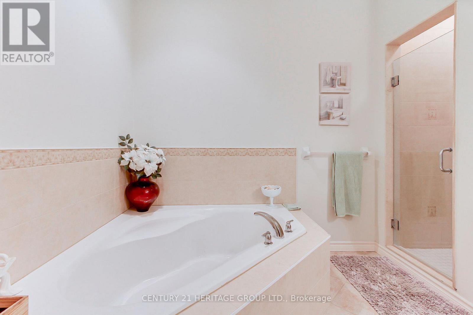 28 - 174 Lindsay Street N, Kawartha Lakes, Ontario K9V 0A3 - Photo 24 - X12679888