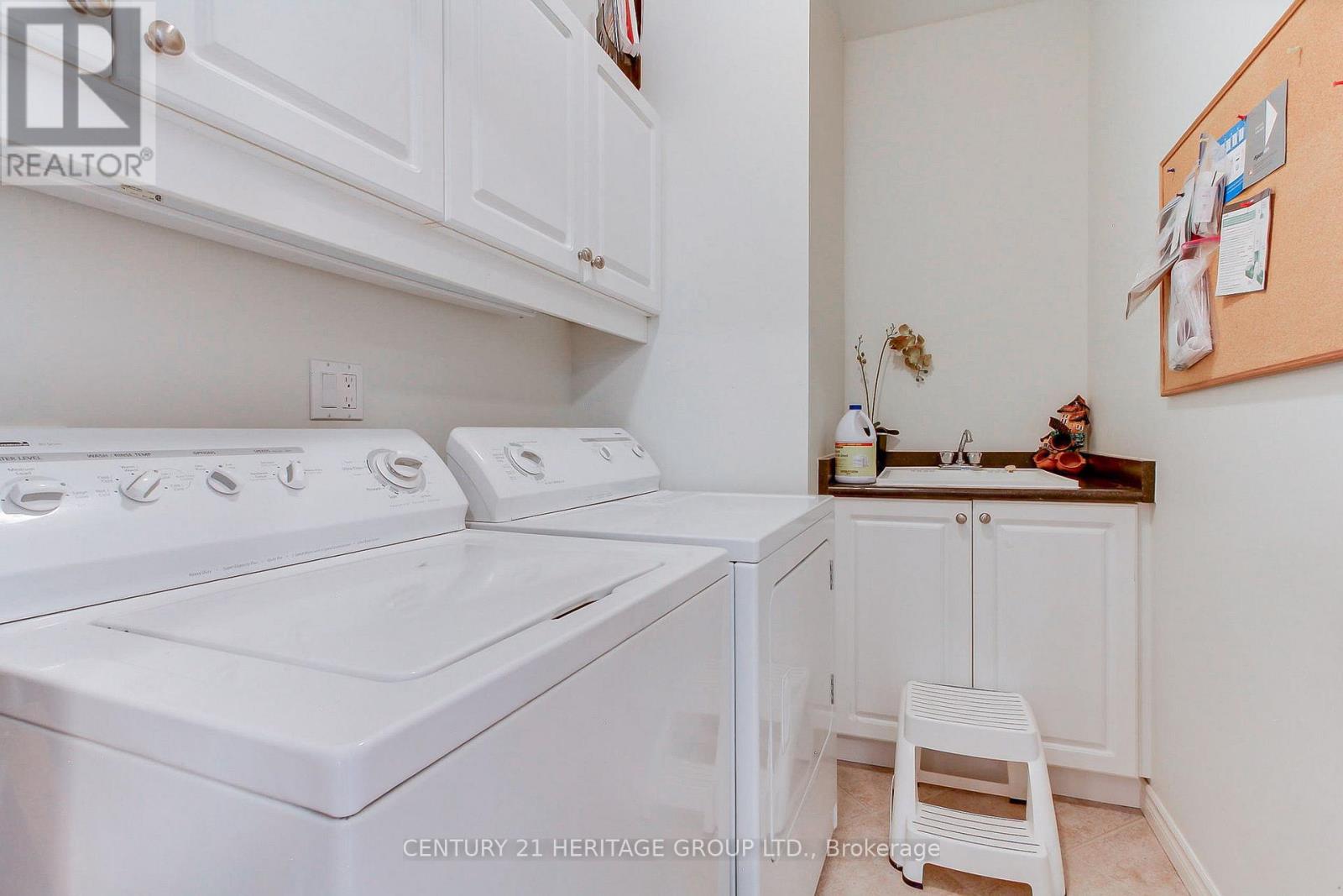 28 - 174 Lindsay Street N, Kawartha Lakes, Ontario K9V 0A3 - Photo 25 - X12679888