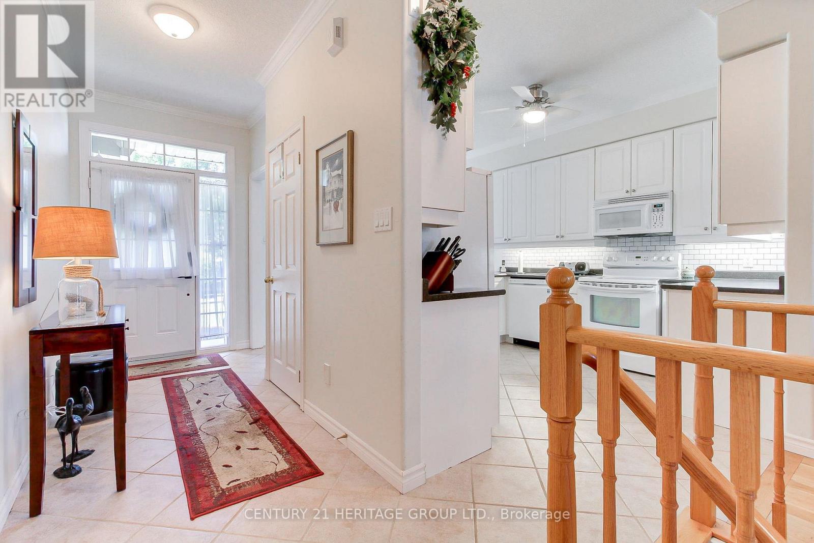 28 - 174 Lindsay Street N, Kawartha Lakes, Ontario K9V 0A3 - Photo 3 - X12679888