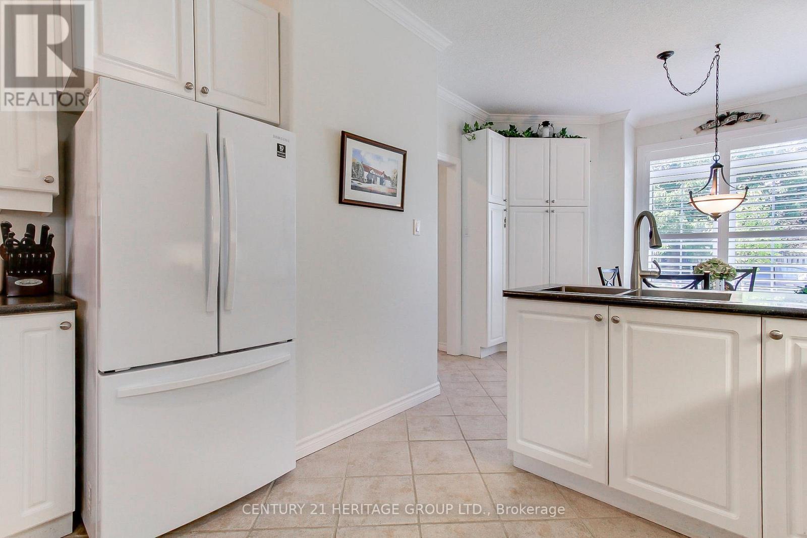 28 - 174 Lindsay Street N, Kawartha Lakes, Ontario K9V 0A3 - Photo 8 - X12679888