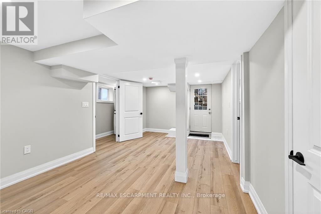 156 Walter Avenue N, Hamilton, Ontario  L8H 5R2 - Photo 28 - X12679912