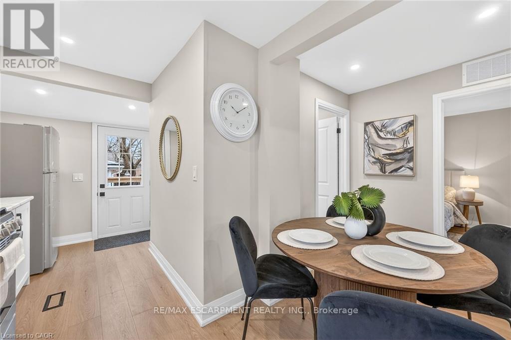 156 Walter Avenue N, Hamilton, Ontario  L8H 5R2 - Photo 7 - X12679912