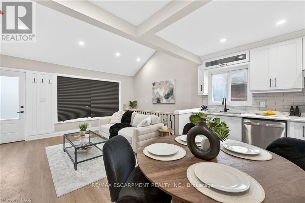 156 Walter Avenue N, Hamilton, Ontario  L8H 5R2 - Photo 8 - X12679912