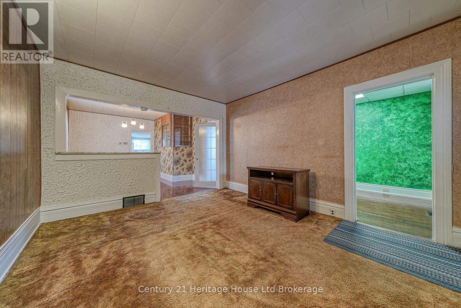 12 Sydenham Street, Woodstock, Ontario  N4S 7B2 - Photo 12 - X12679060