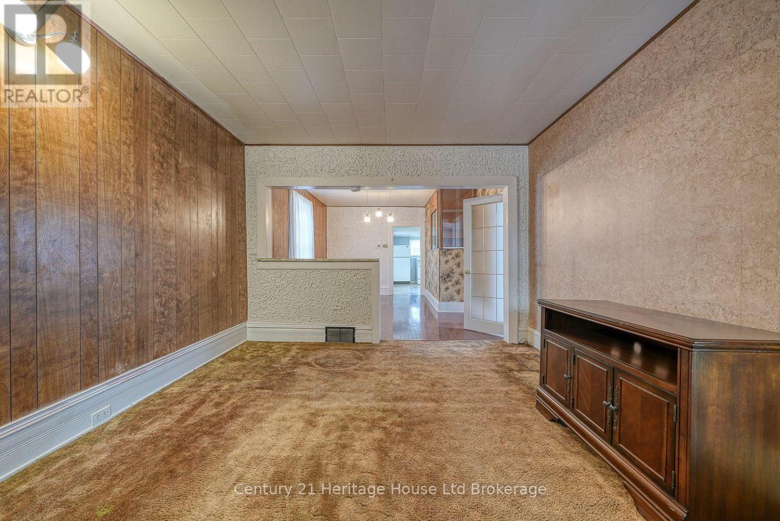 12 Sydenham Street, Woodstock, Ontario  N4S 7B2 - Photo 14 - X12679060