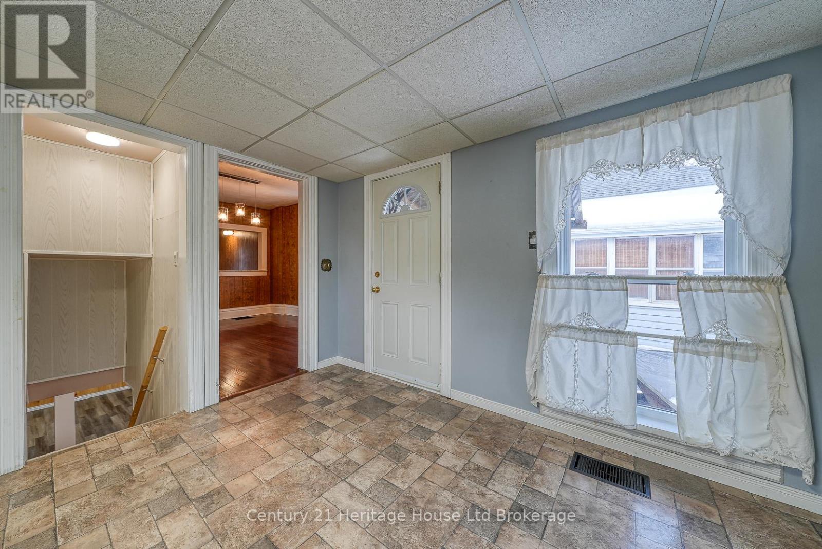 12 Sydenham Street, Woodstock, Ontario  N4S 7B2 - Photo 24 - X12679060