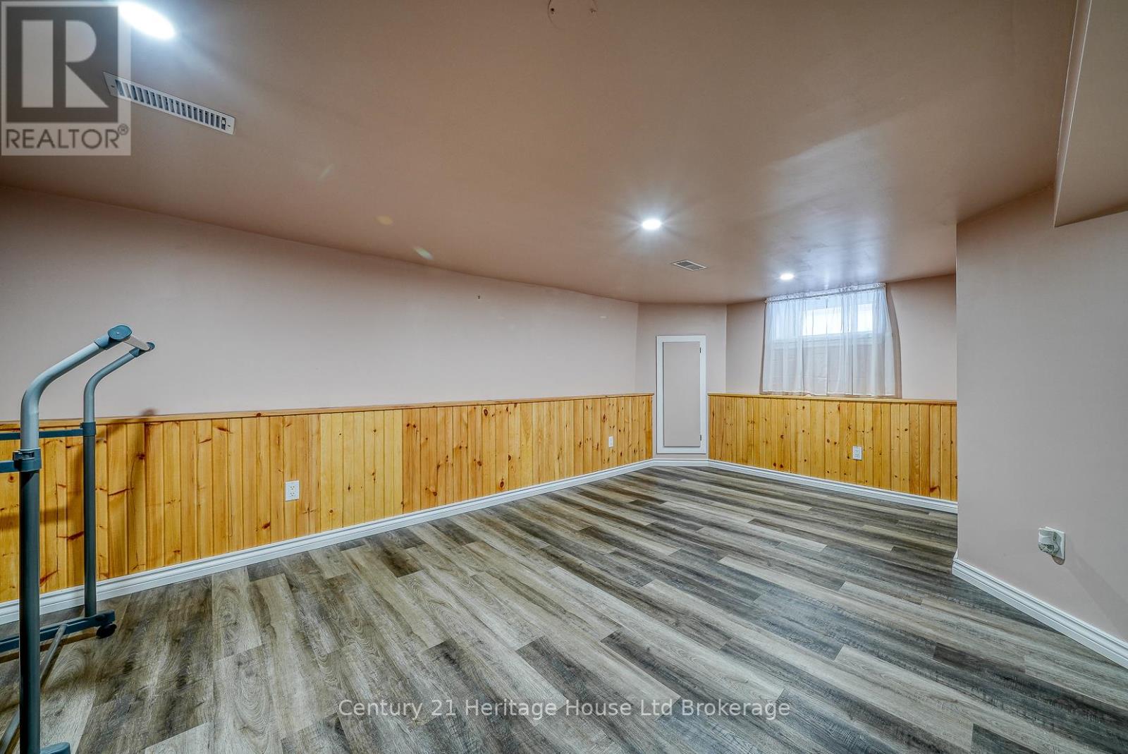 12 Sydenham Street, Woodstock, Ontario  N4S 7B2 - Photo 29 - X12679060