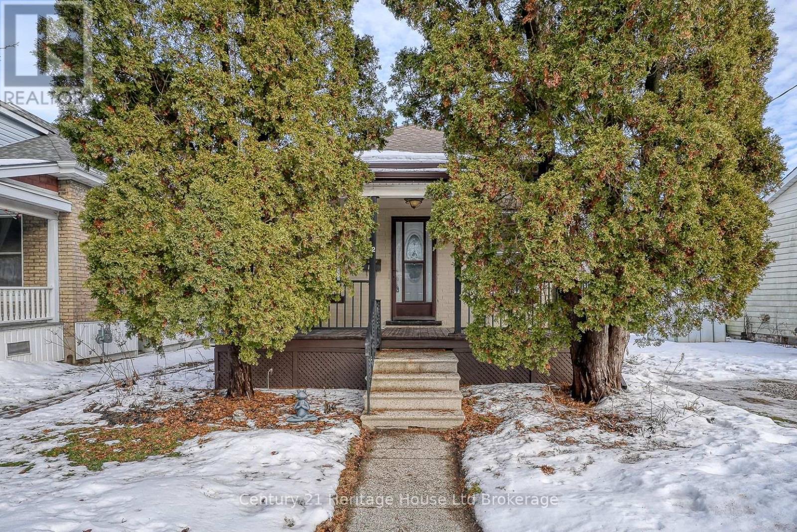 12 Sydenham Street, Woodstock, Ontario  N4S 7B2 - Photo 5 - X12679060