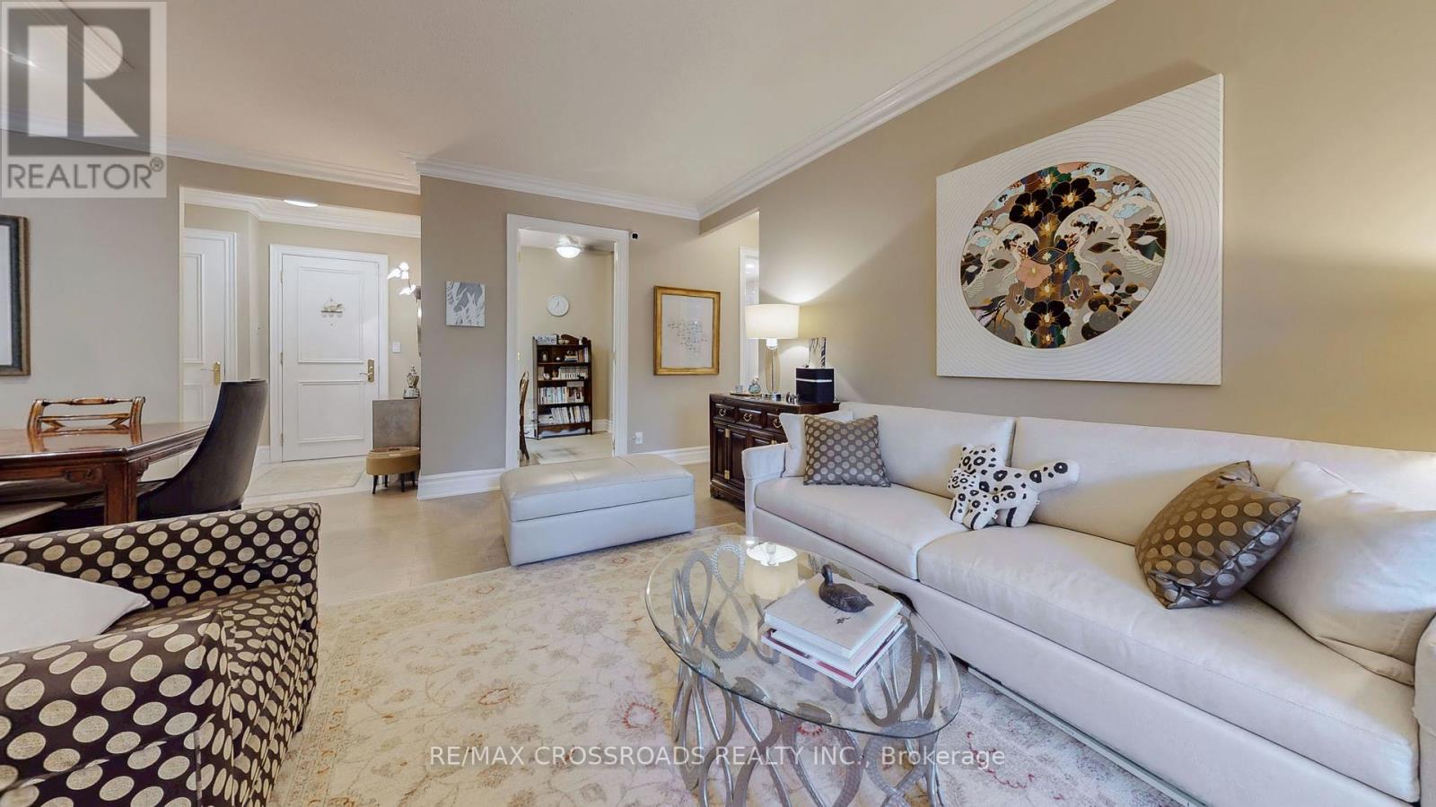 210 - 10 Old York Mills Road, Toronto, Ontario  M2P 2G9 - Photo 9 - C12657522