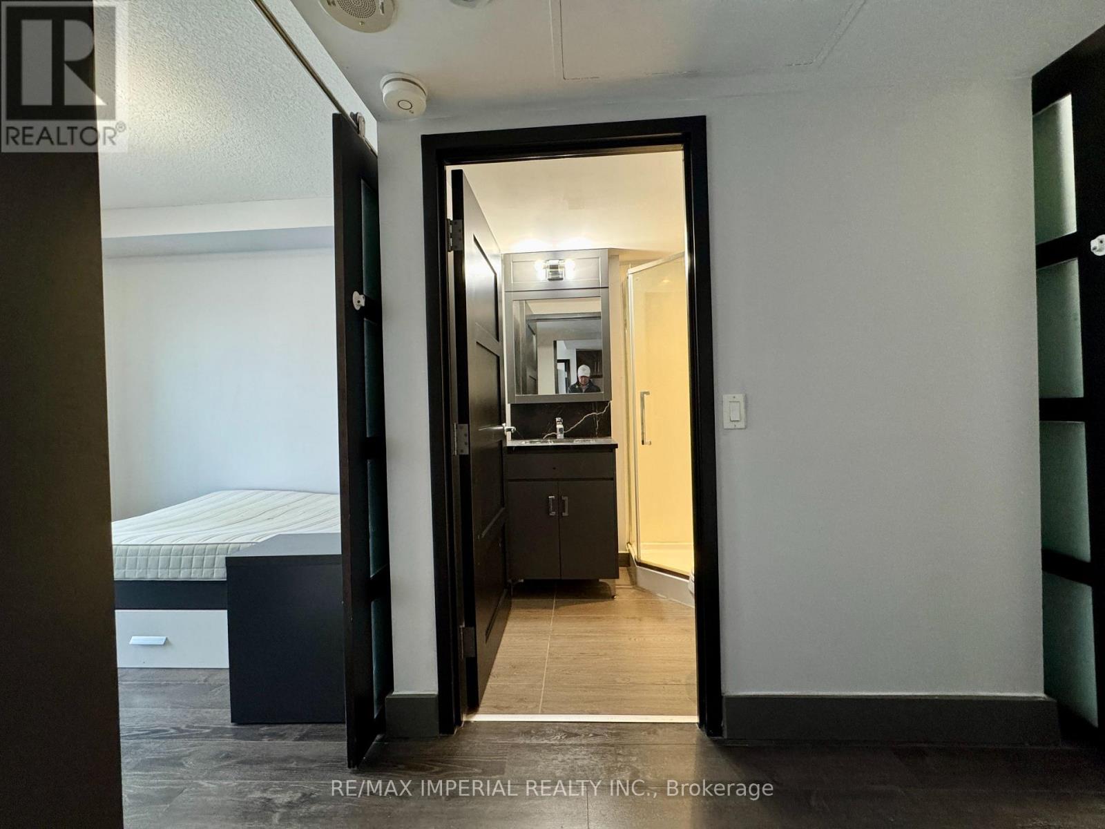 N2704 - 330 Phillip Street, Waterloo, Ontario  N2L 3W9 - Photo 25 - X12679364