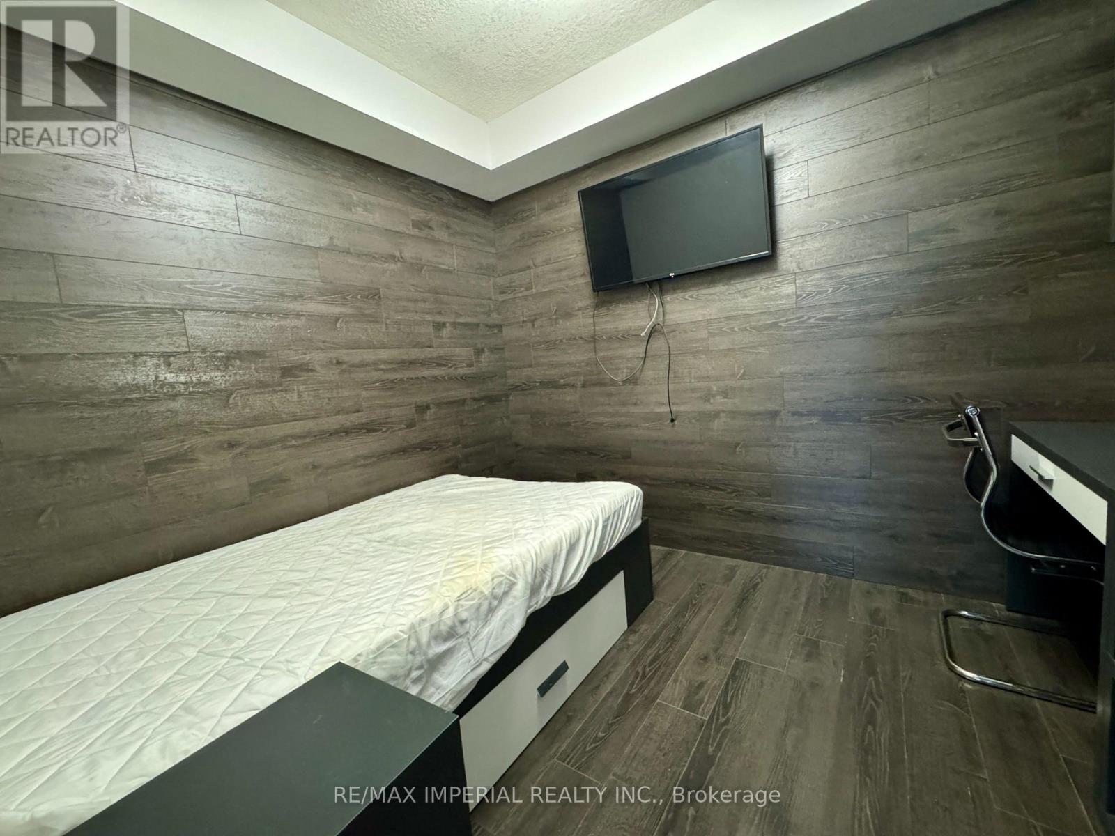 N2704 - 330 Phillip Street, Waterloo, Ontario  N2L 3W9 - Photo 31 - X12679364