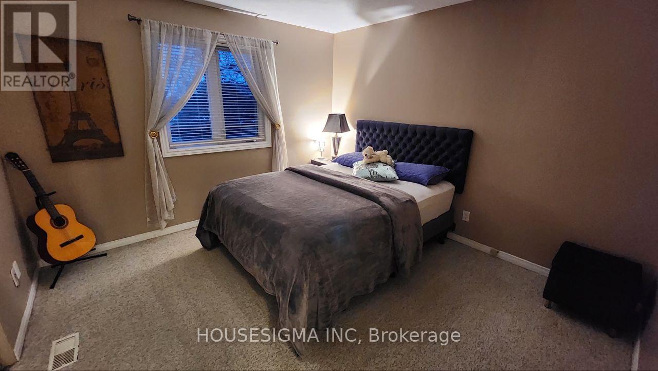 2335 Harding Road, Ottawa, Ontario  K1G 3B7 - Photo 48 - X12498416