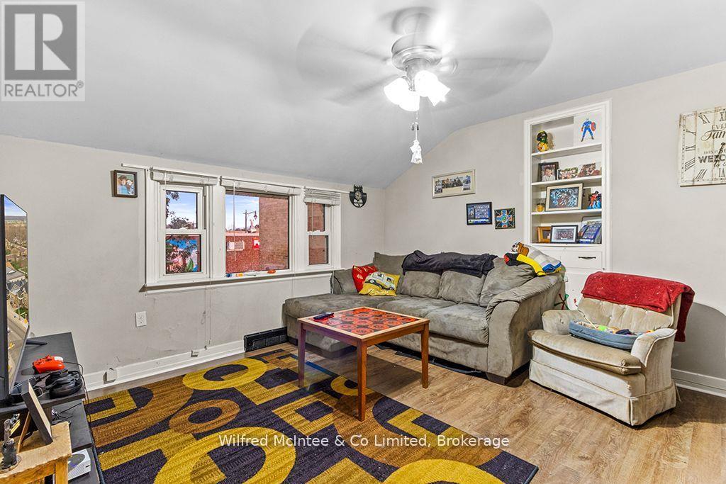 4 Elora Street N, Minto, Ontario  N0G 1Z0 - Photo 32 - X12680106