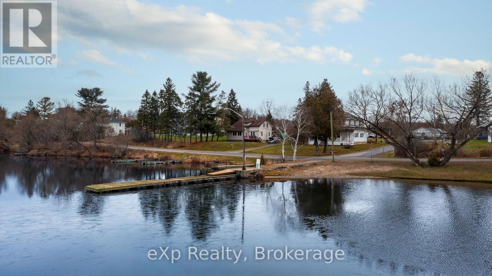 2 Henry Street, Mckellar, Ontario  P0G 1C0 - Photo 41 - X12680114