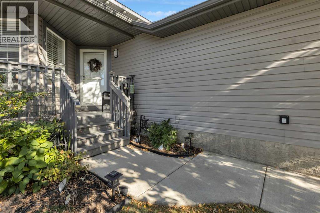 266 Canals Circle Sw, Airdrie, Alberta  T4B 2Z6 - Photo 3 - A2259277