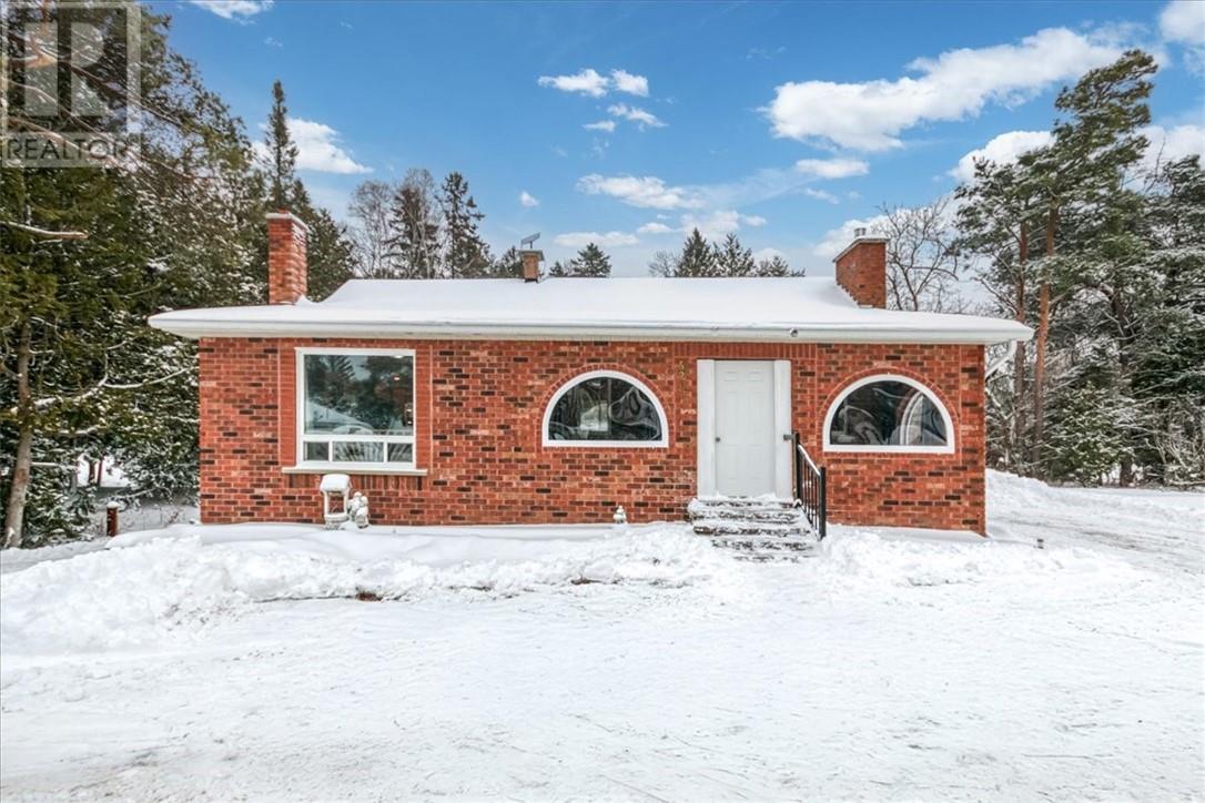 5202 551 Highway, Providence Bay, Ontario  P0P 1T0 - Photo 1 - 2126042