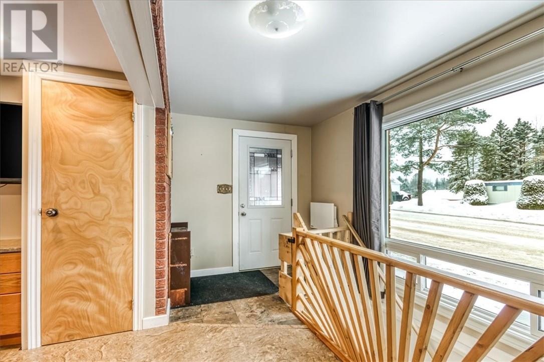 5202 551 Highway, Providence Bay, Ontario  P0P 1T0 - Photo 12 - 2126042