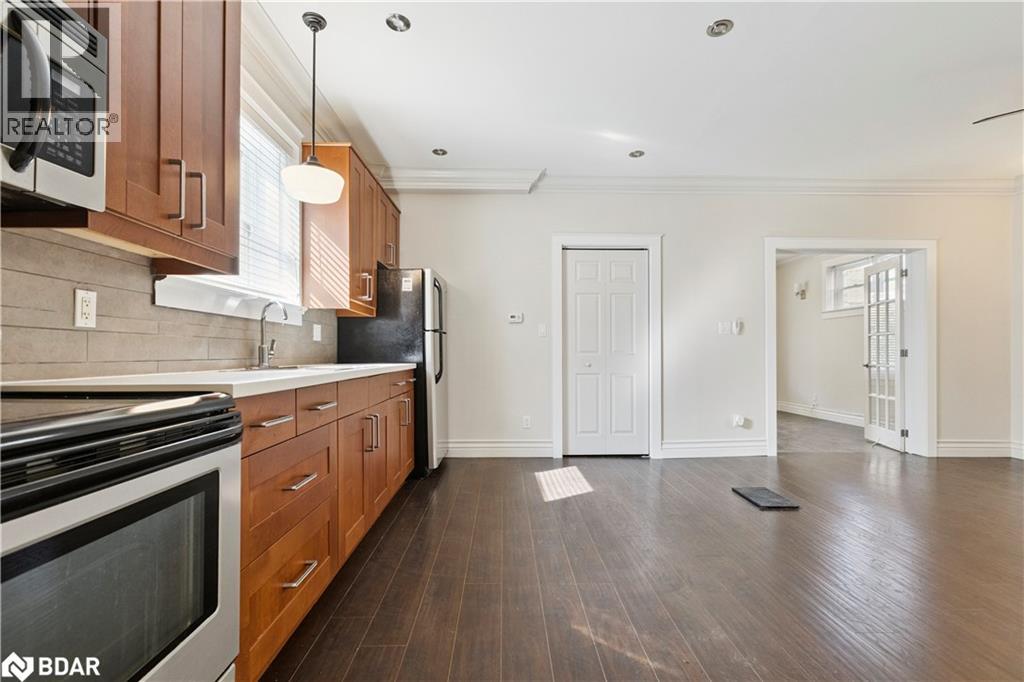 43 Eby Street S, Kitchener, Ontario  N2G 3K9 - Photo 4 - 40778726