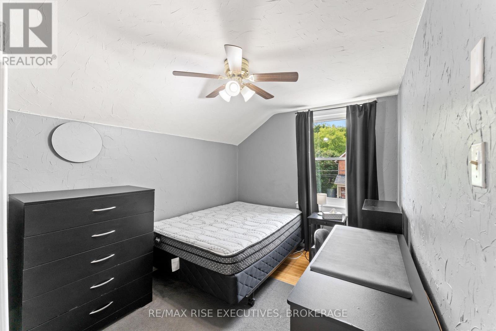 135 Nelson Street, Kingston, Ontario K7L 3W9 - Photo 20 - X12680026