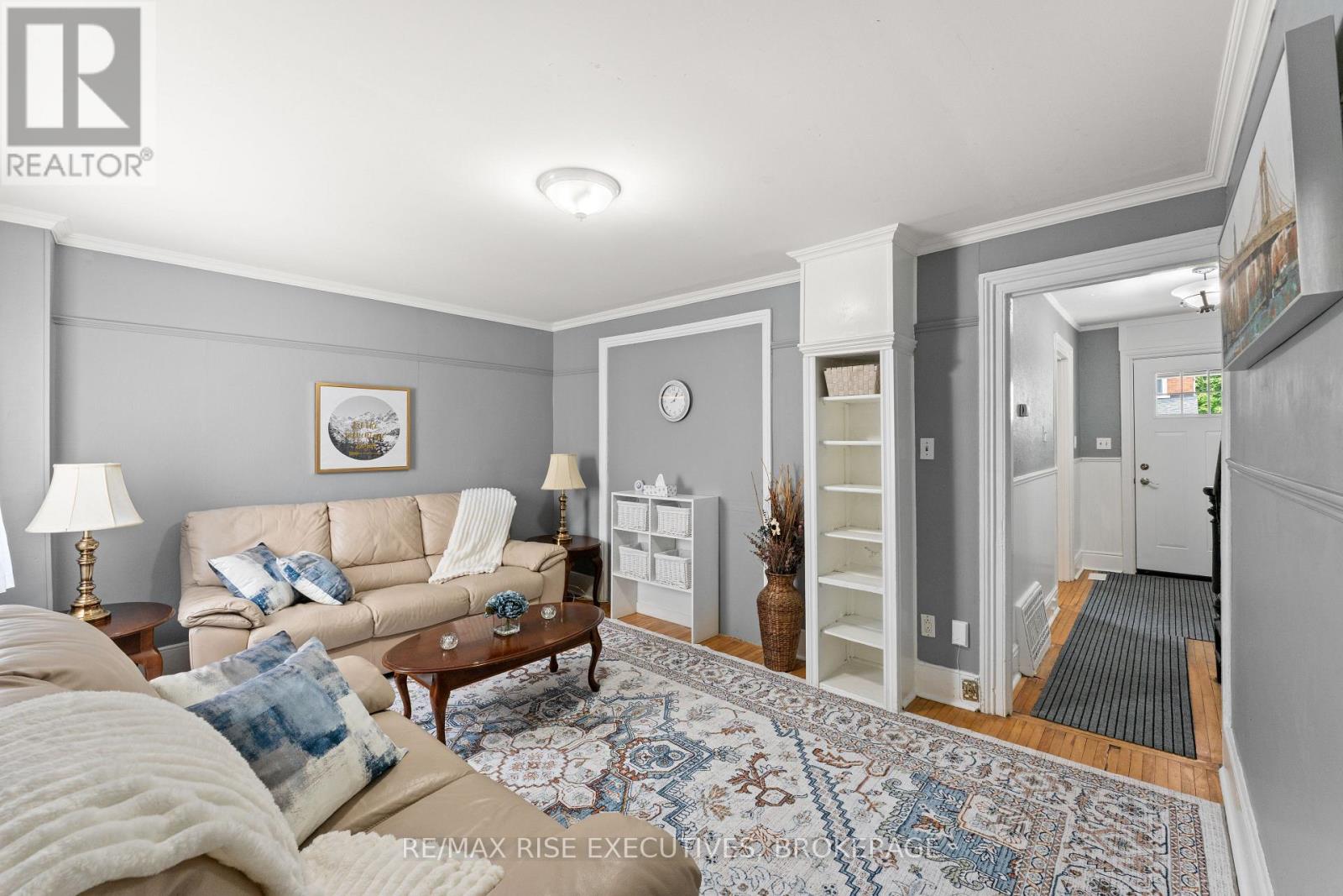 135 Nelson Street, Kingston, Ontario K7L 3W9 - Photo 9 - X12680026