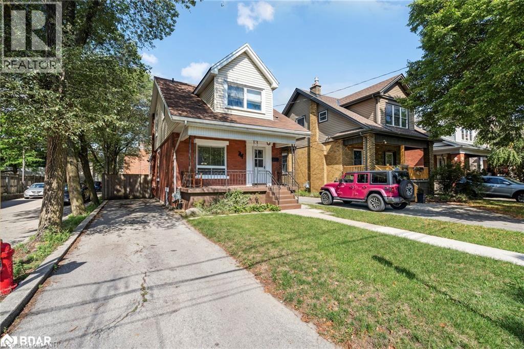 34 CLIFF Avenue, Hamilton, Ontario