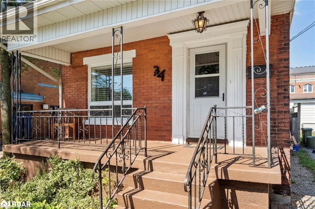 34 Cliff Avenue, Hamilton, Ontario  L8E 6A7 - Photo 2 - 40773794