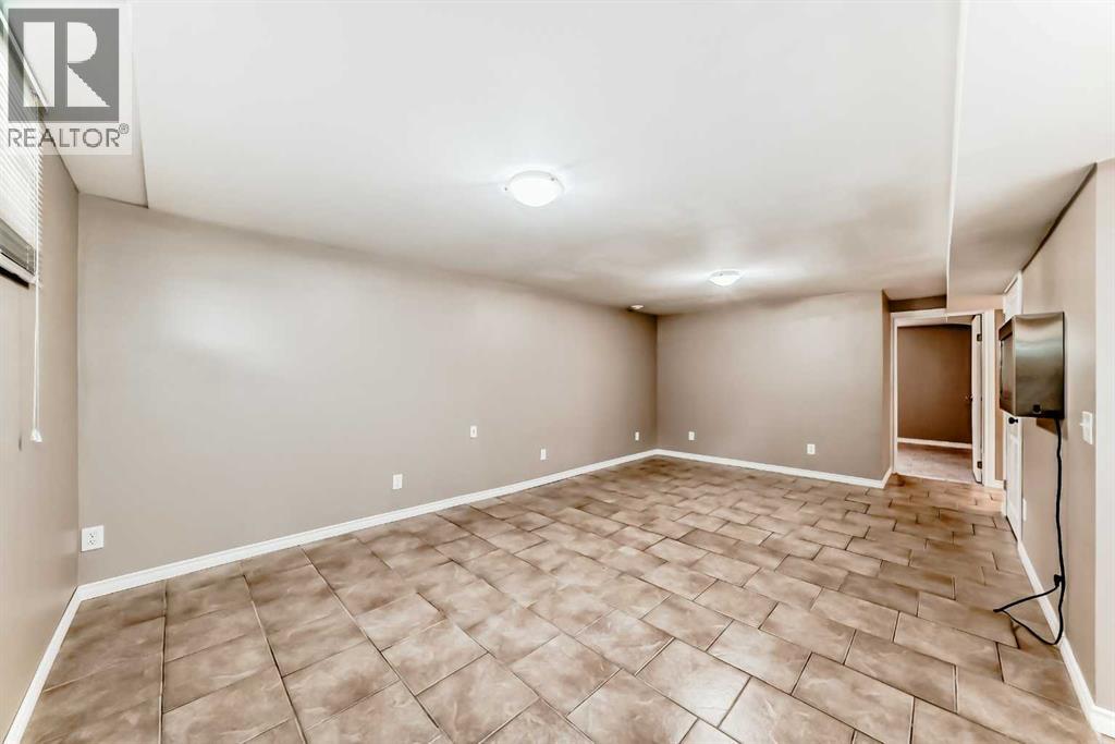 3042 31a Street Se, Calgary, Alberta T2B 0S9 - Photo 35 - A2271381