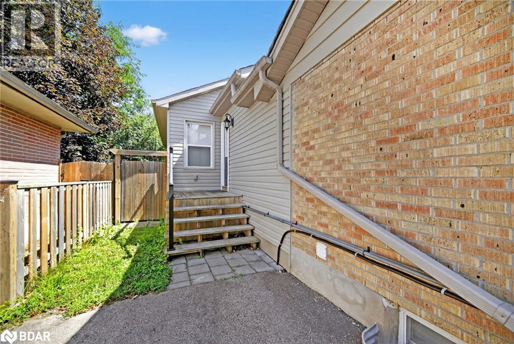 Photo 21 of 32 for 364 Beachwood Avenue