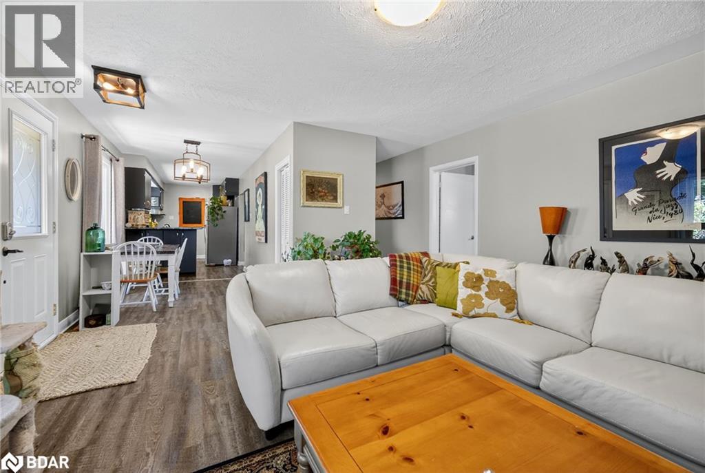 Photo 5 of 32 for 364 Beachwood Avenue