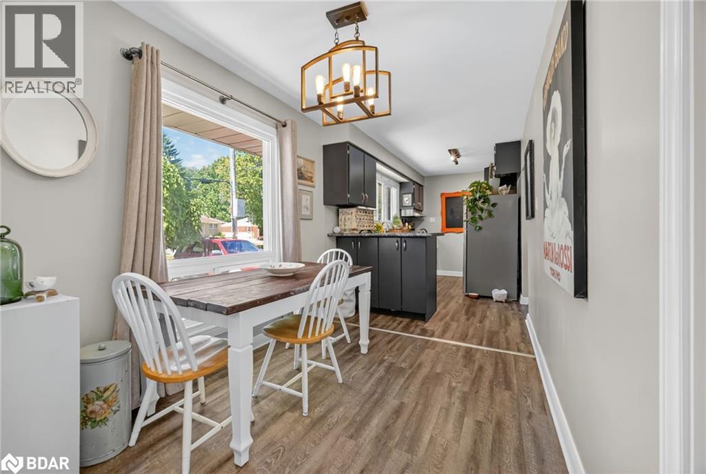 Photo 6 of 32 for 364 Beachwood Avenue