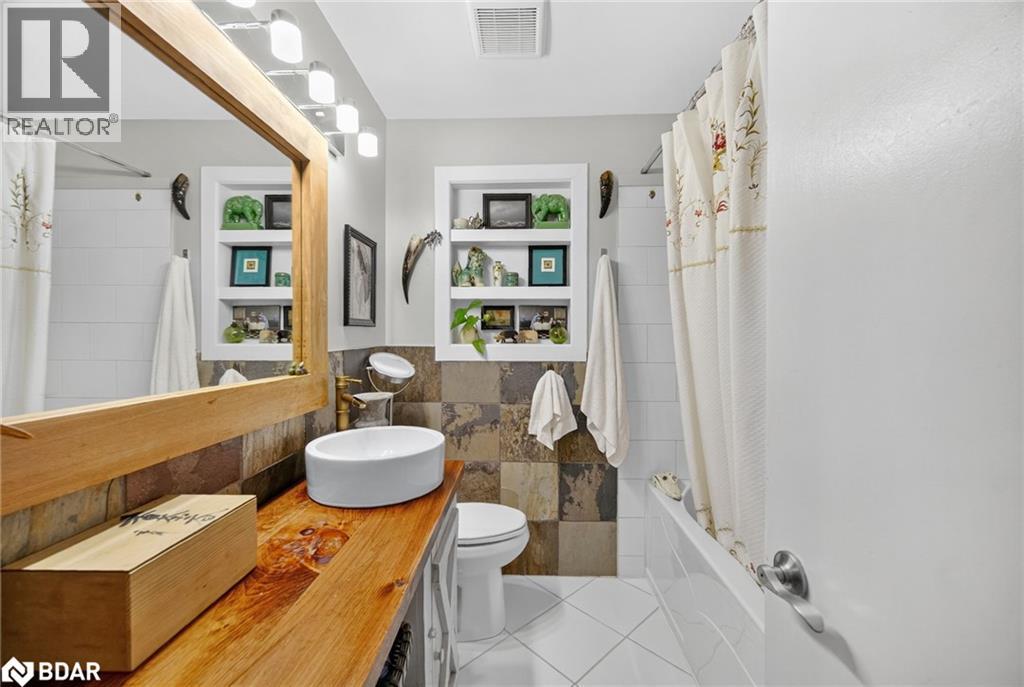 Photo 8 of 32 for 364 Beachwood Avenue