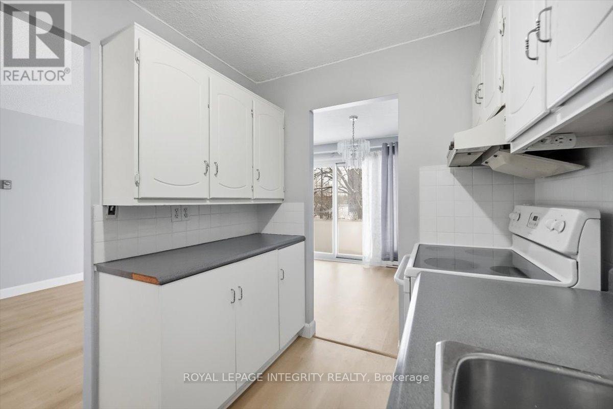 109 - 158a Mcarthur Avenue, Ottawa, Ontario  K1L 7E7 - Photo 15 - X12680008