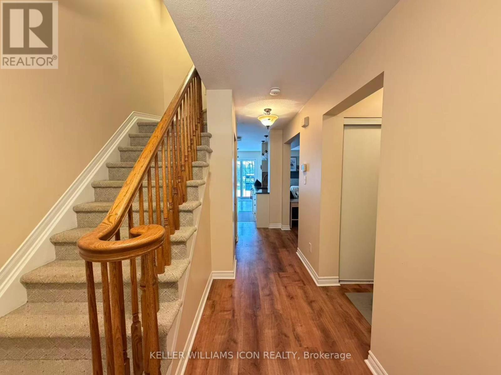 88 Hawktree Ridge, Ottawa, Ontario  K2J 5N3 - Photo 5 - X12680090