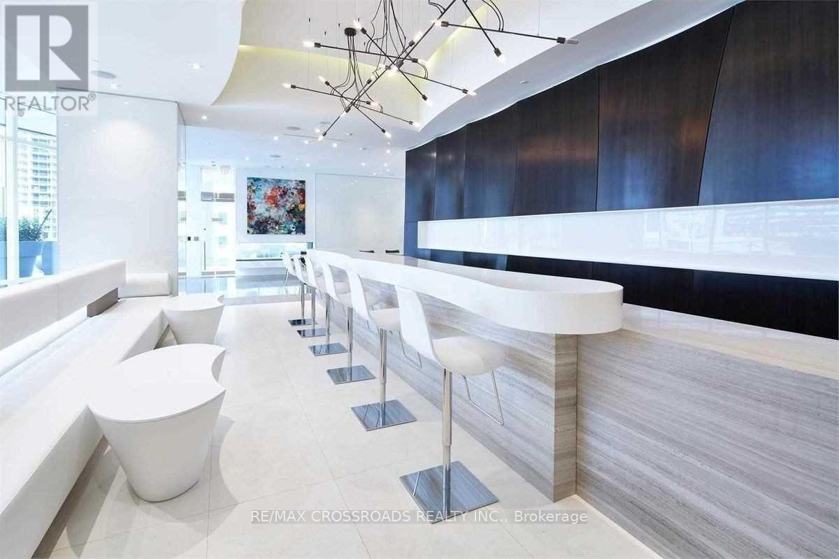 5010 - 1 Bloor Street E, Toronto, Ontario  M4W 1A9 - Photo 15 - C12487287