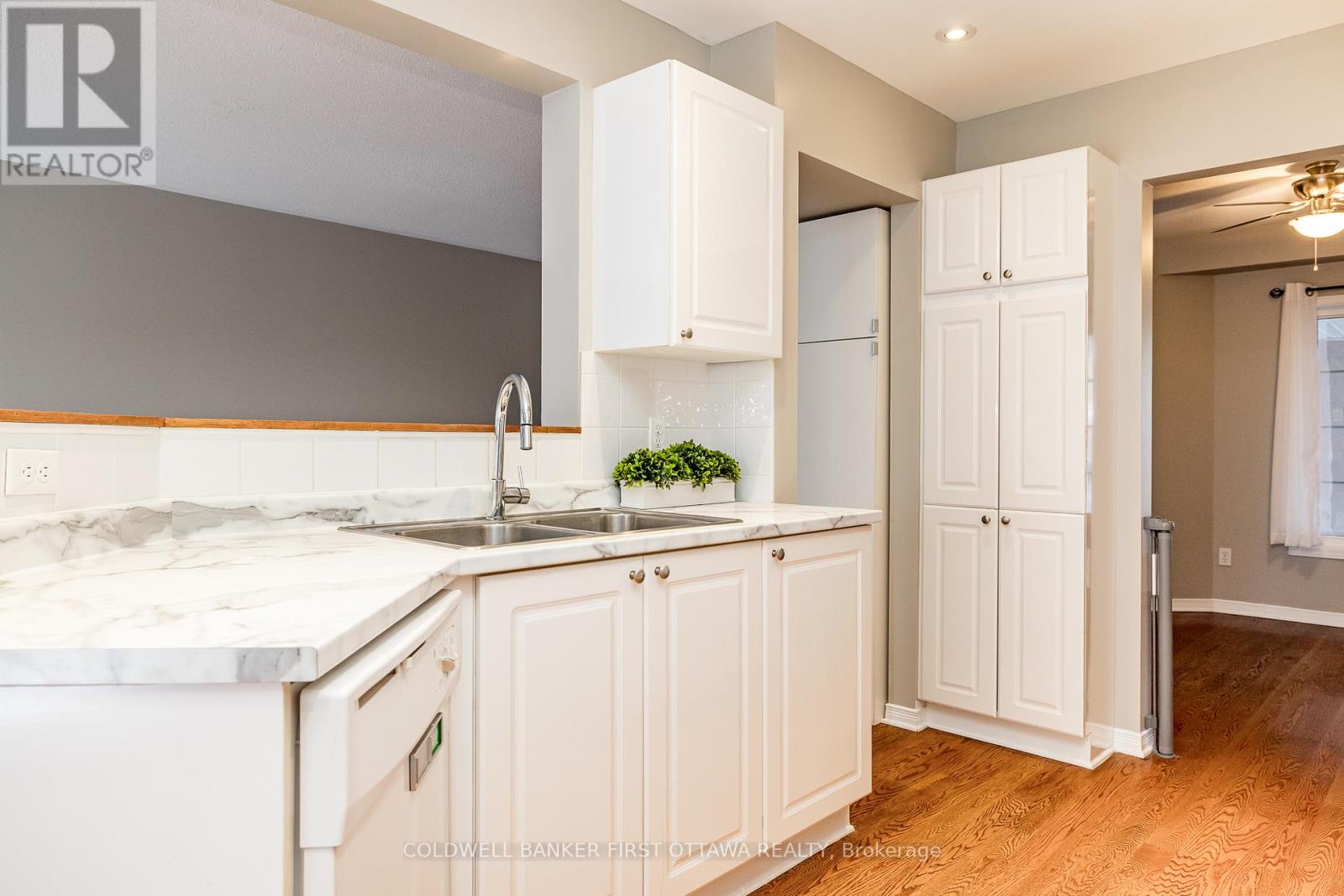 92 Deerfox Drive, Ottawa, Ontario  K2J 4W9 - Photo 21 - X12530228