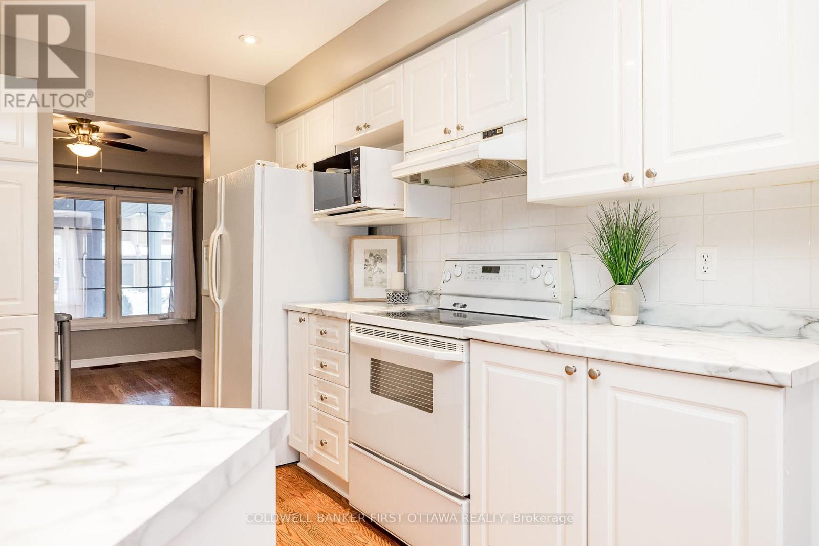 92 Deerfox Drive, Ottawa, Ontario  K2J 4W9 - Photo 18 - X12530228