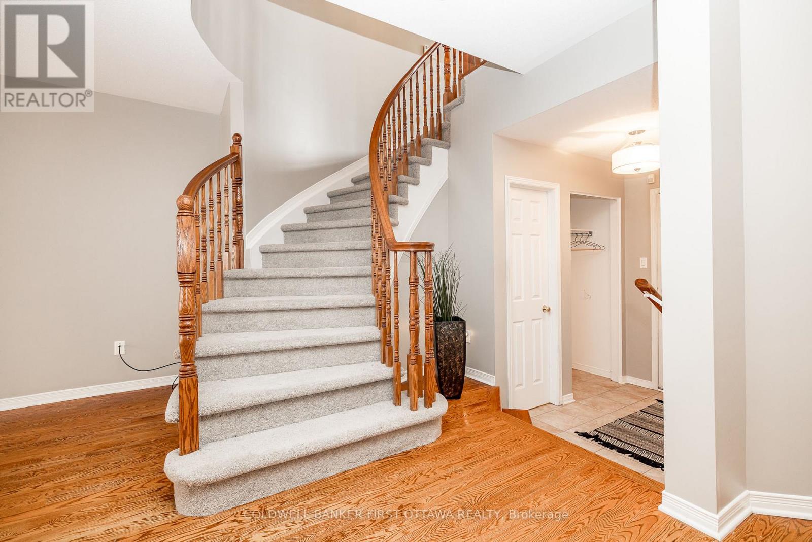 92 Deerfox Drive, Ottawa, Ontario  K2J 4W9 - Photo 23 - X12530228