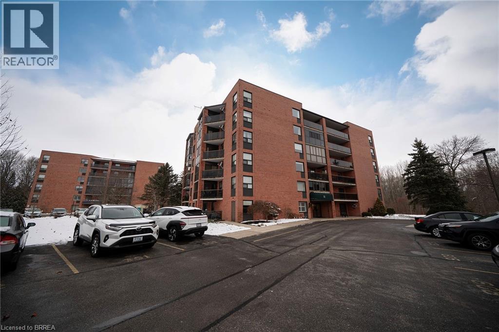 11 MILL POND Court Unit# 501, Simcoe, Ontario