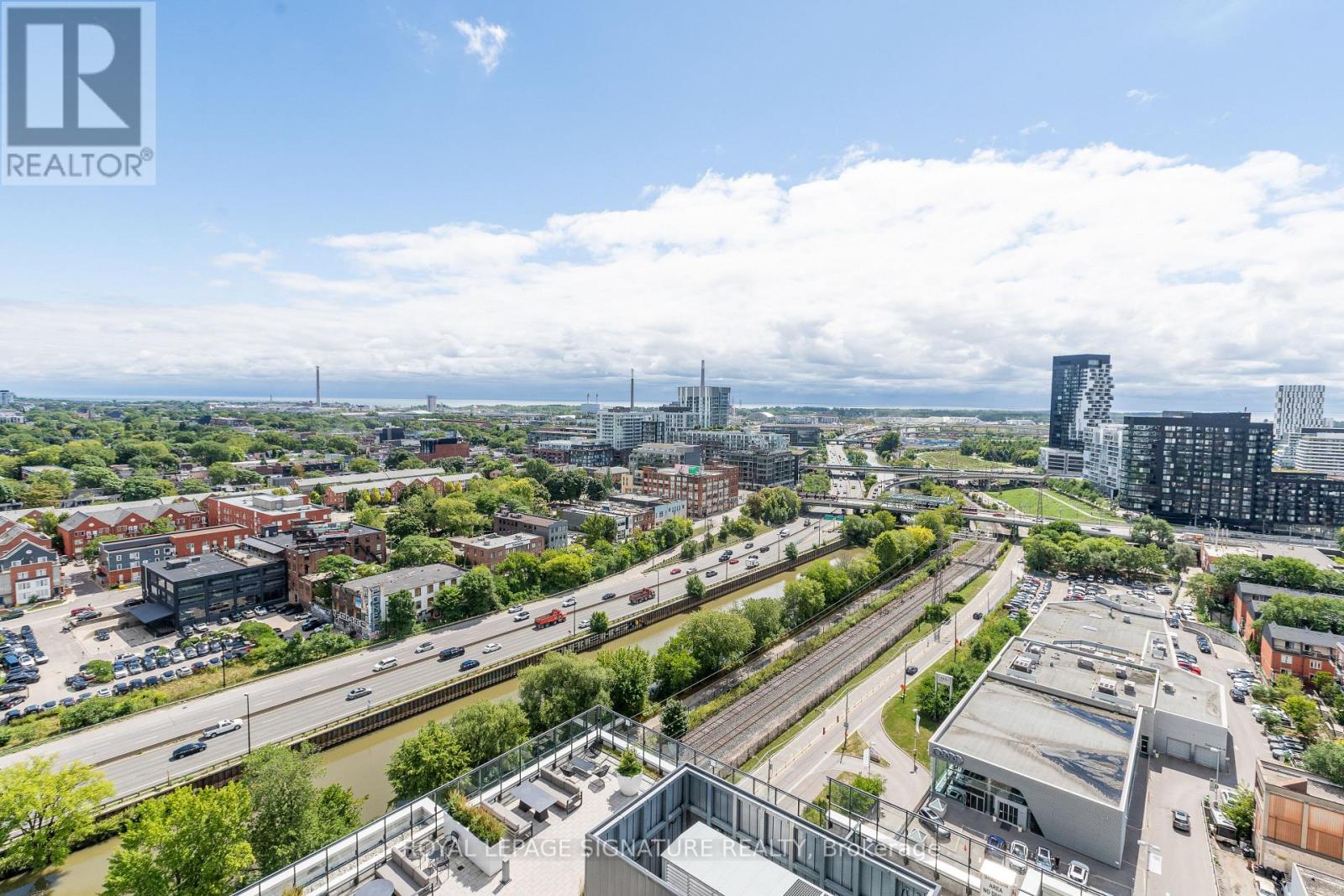 1804 - 5 Defries Street, Toronto, Ontario M5A 0W7 - Photo 15 - C12680014