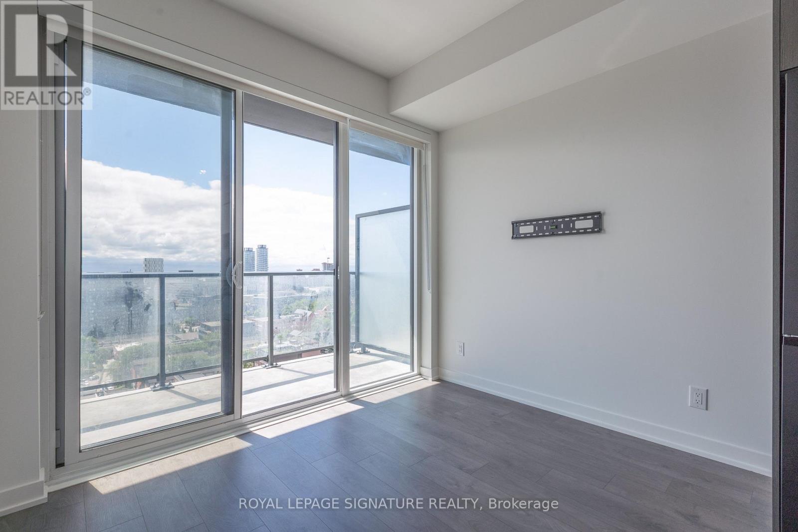 1804 - 5 Defries Street, Toronto, Ontario M5A 0W7 - Photo 6 - C12680014