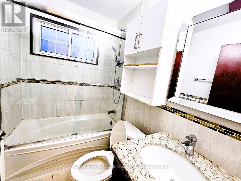 Main - 978 Pharmacy Avenue, Toronto, Ontario  M1R 2G6 - Photo 18 - E12680048