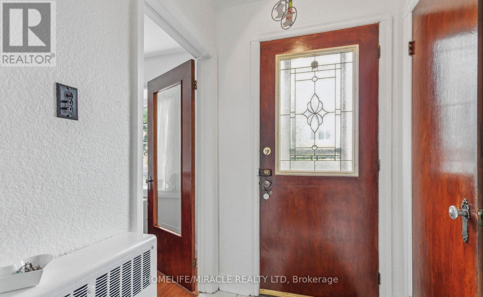 Main - 978 Pharmacy Avenue, Toronto, Ontario  M1R 2G6 - Photo 8 - E12680048