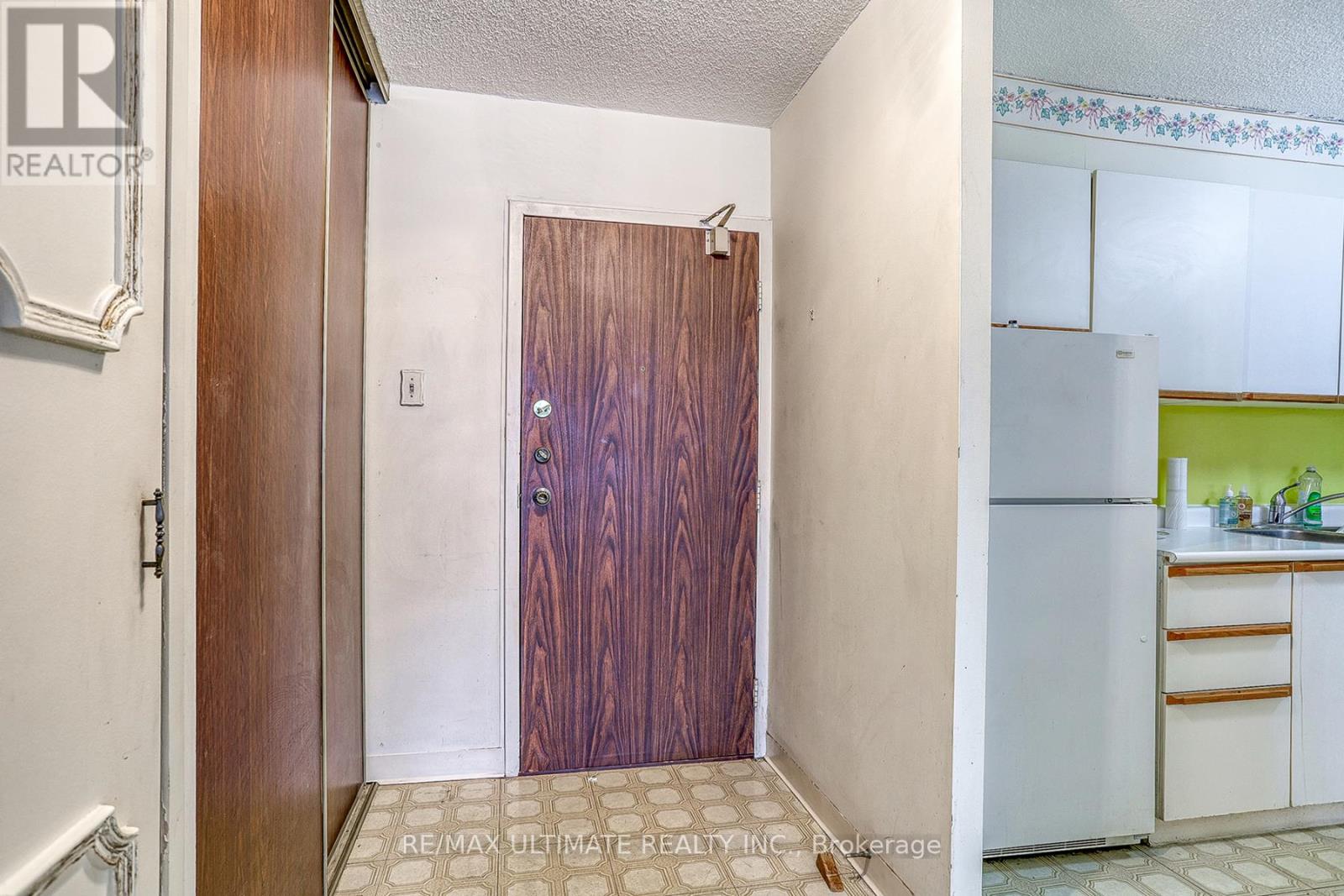 15 Torrance Road, Toronto, Ontario  M1J 3K2 - Photo 4 - E12680062