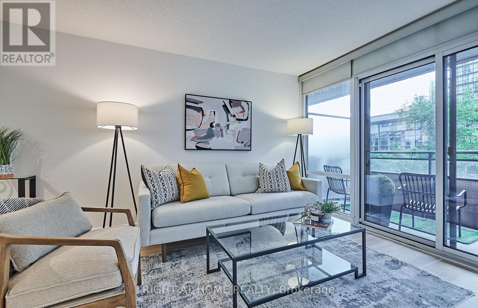 323 - 4k Spadina Avenue, Toronto, Ontario  M5V 3Y9 - Photo 6 - C12675668