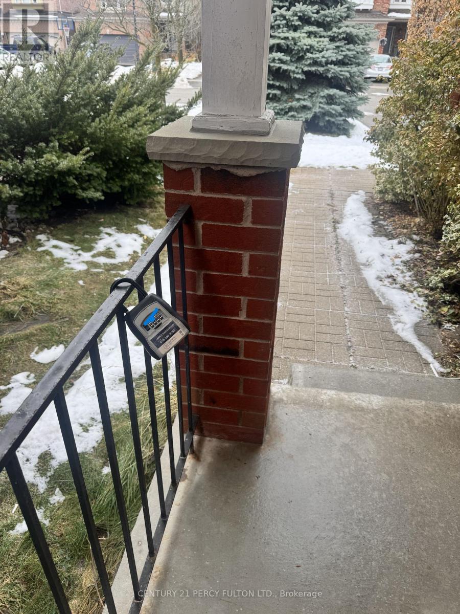 Bsmt - 396 Hewitt Circle, Newmarket, Ontario  L3X 2L8 - Photo 3 - N12680004