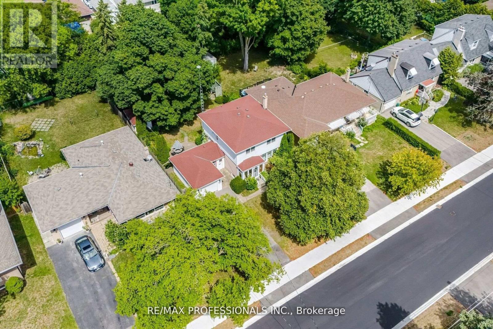 77 Bedford Park Avenue, Richmond Hill, Ontario  L4C 2N9 - Photo 45 - N12680072