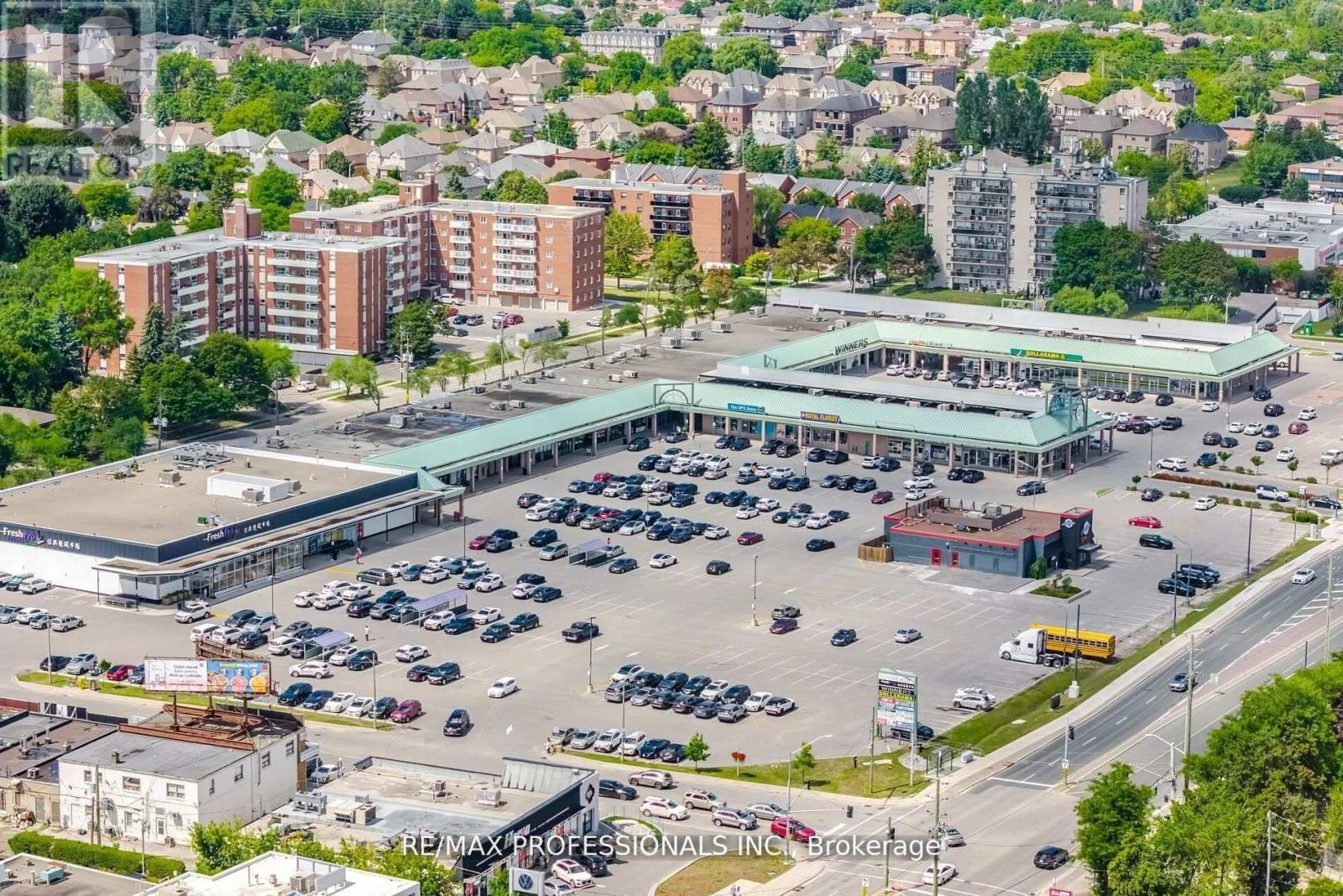 77 Bedford Park Avenue, Richmond Hill, Ontario  L4C 2N9 - Photo 50 - N12680072