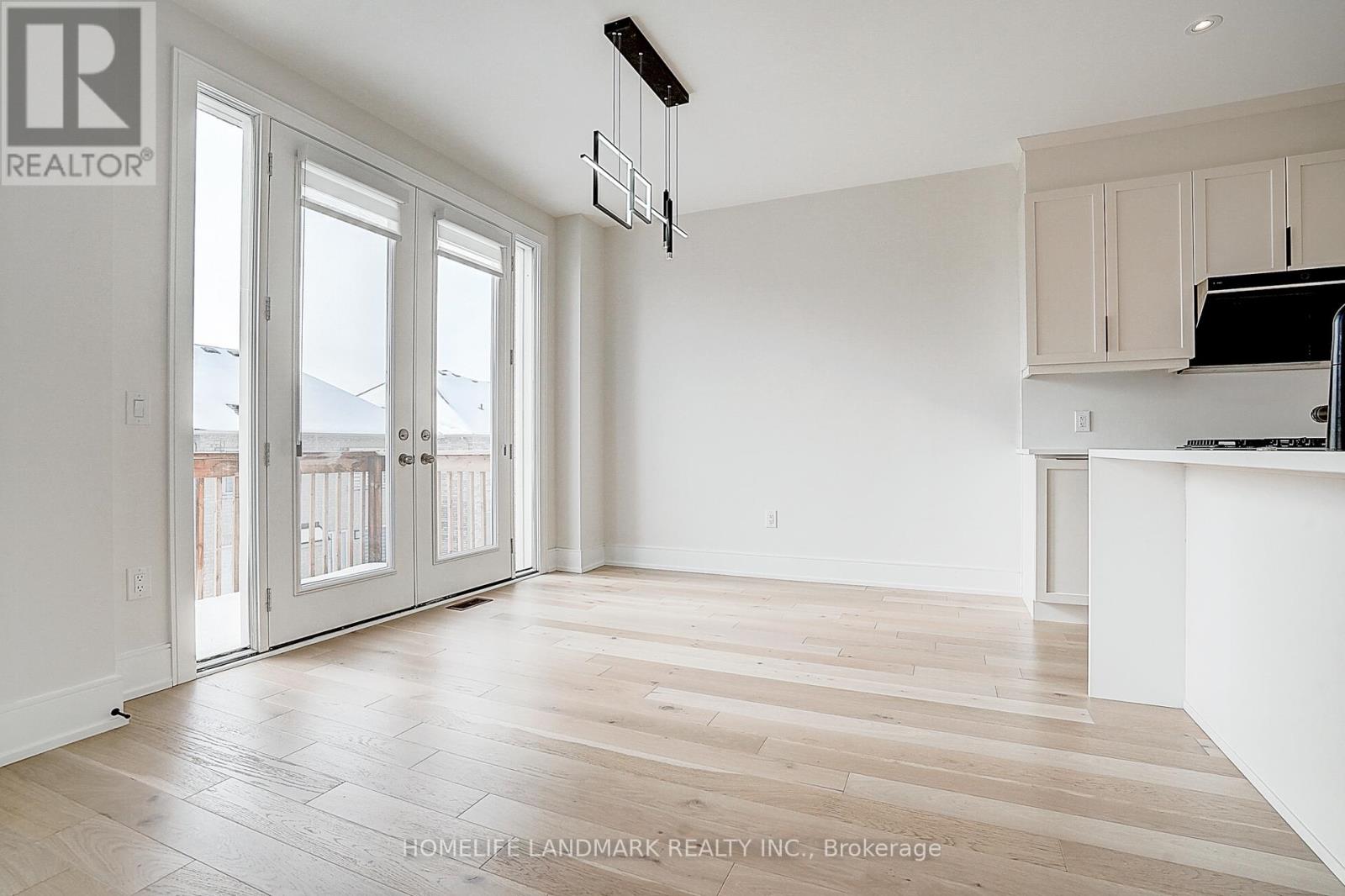 106 Angus Morton Crescent, East Gwillimbury, Ontario  L9N 1S4 - Photo 14 - N12680116