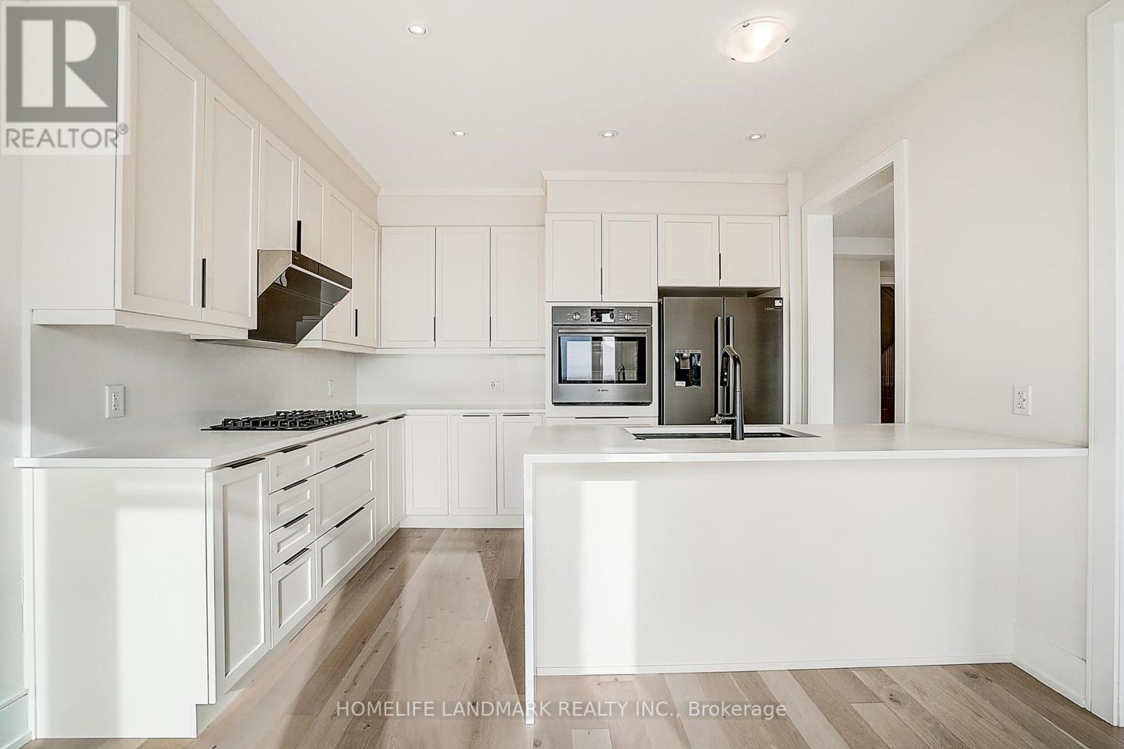 106 Angus Morton Crescent, East Gwillimbury, Ontario  L9N 1S4 - Photo 18 - N12680116