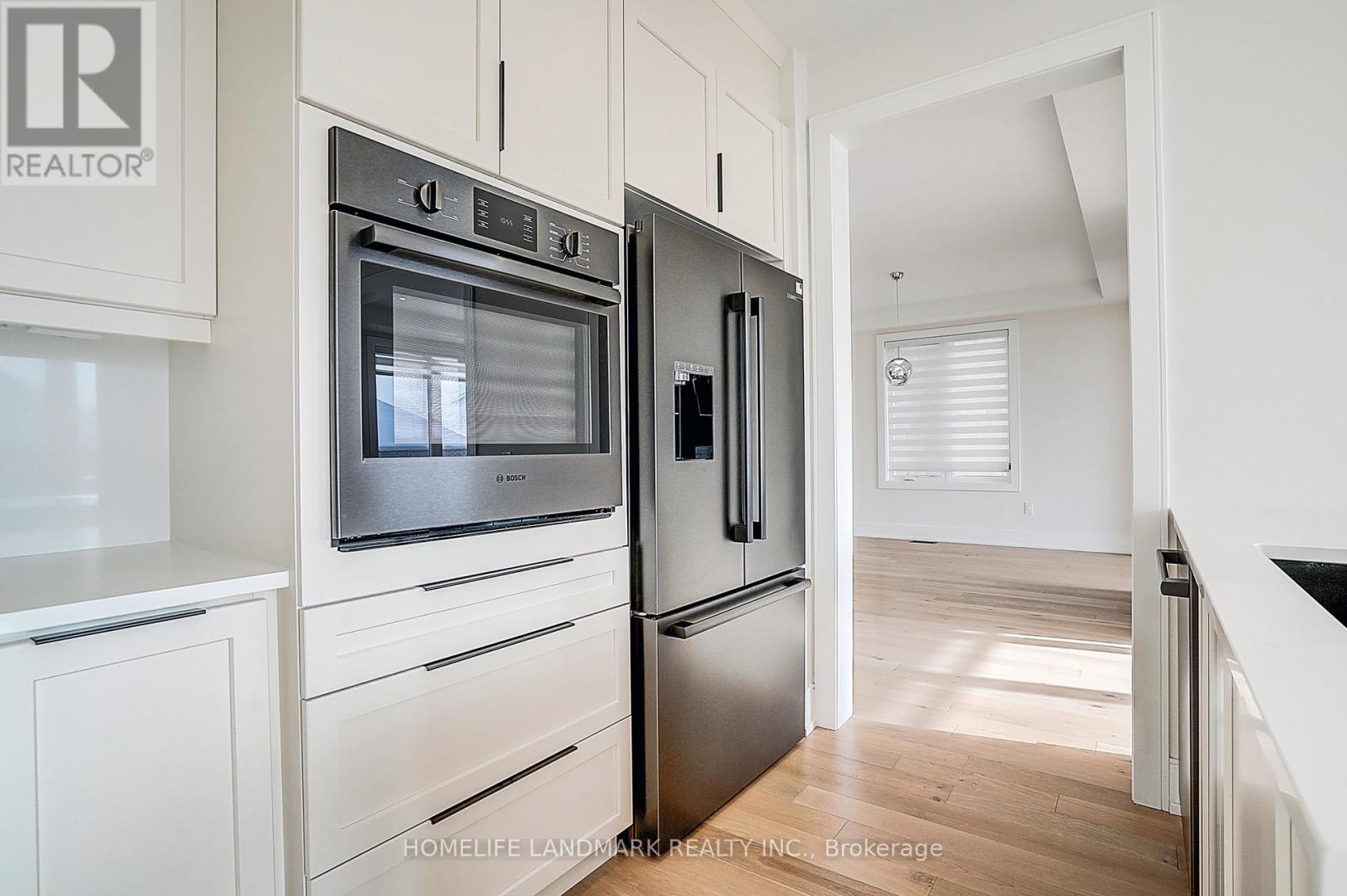 106 Angus Morton Crescent, East Gwillimbury, Ontario  L9N 1S4 - Photo 24 - N12680116